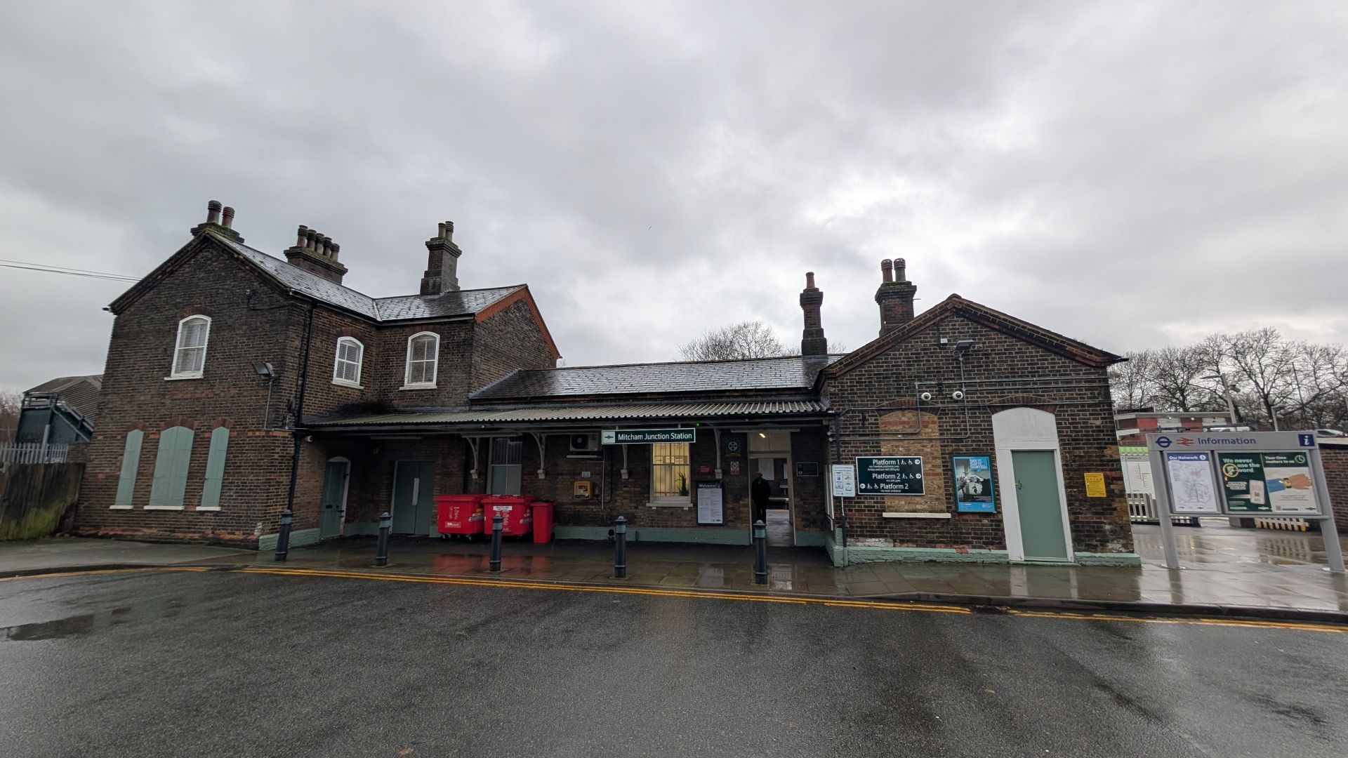 Mitcham Junction station